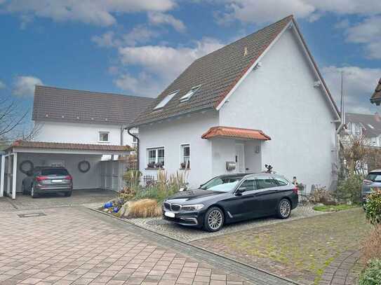 Freistehendes Einfamilienhaus mit zwei Carport-Stellplätzen in Hamm-Herringen