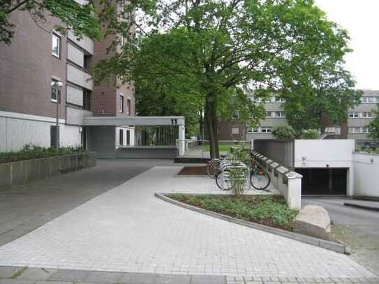 Familienfreundliche 3-Zimmer-Wohnung mit Loggia im 8.OG in D-Urdenabch