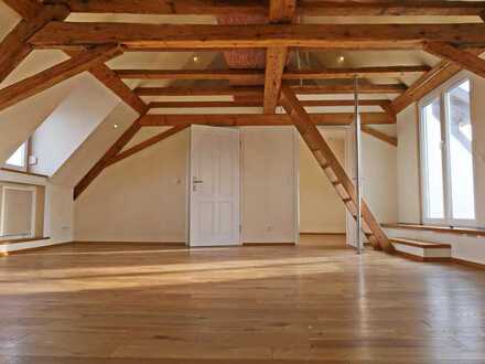 Sanierte Altbau-Studiowohnung,