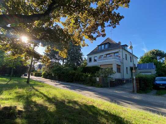 In gepflegter Wohnlage am Teltow Kanal - Dreifamilienhaus -vermietet- mit großen Mietergarten