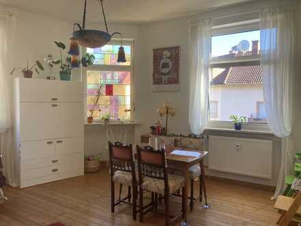 Hübsche und helle 3ZKB-Wohnung in denkmalgeschütztem Jugendstil-Haus