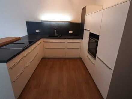 Ab sofort: 3,5-Zimmer-Whg. mit EBK und 14qm Terrasse in Feyen