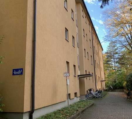 Parkstadt / Bogenhausen: 3-Zimmer Wohnung mit Balkon