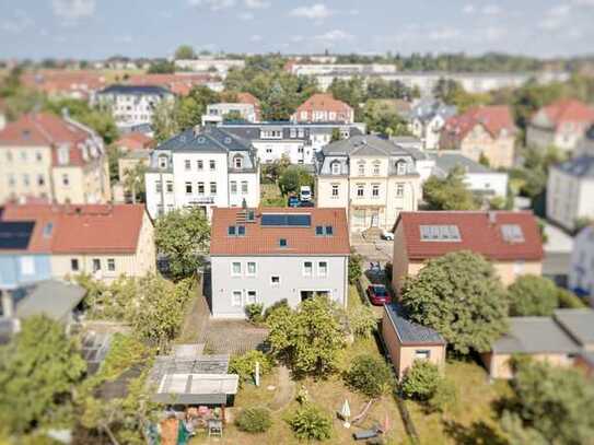 Exklusives Einfamilienhaus mit Bauland in Dresden-Klotzsche!