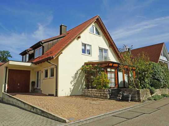 Traumhaftes Einfamilienhaus mit großzügigem Garten in bevorzugter, ruhiger Lage