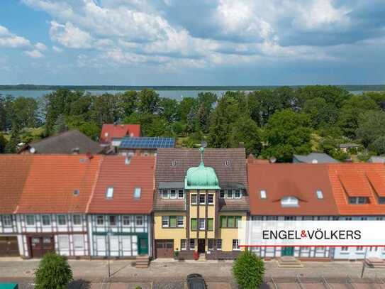 Haus am See Wassergrundstück Seegrundstück Bootssteg Bootsanleger Seezugang Vorderhausvilla