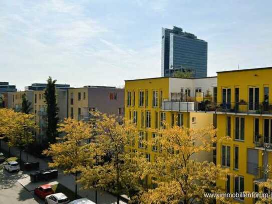 Penthouse-Feeling in attraktiver 2-Zimmer-Wohnung + TG-Stellplatz in der Parkstadt-Schwabing!