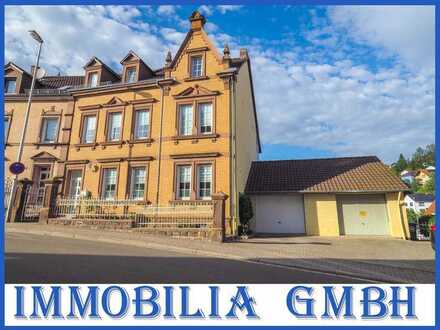 TOP ZUSTAND - Modernisiertes 3-Fam. Haus mit Balkonen/Garagen/Garten in 66482 ZW-City