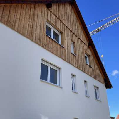 Helle 5-Zimmer-Wohnung mit Einbauküche und Fußbodenheizung in Heimertingen