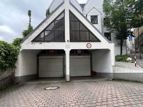 Tiefgaragenstellplatz am Afrawald (kein Duplex) Stadtmitte direkt Maximilianstrasse