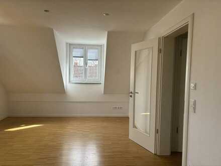 2- Zimmer- Dachgeschosswohnung in der Altstadt mit Blick auf den Stadtwall