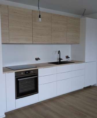 Smart-Home-Wohnung, 3 Zimmer, Balkon, offene Küche mit EBK, bodengleiche Dusche, TG