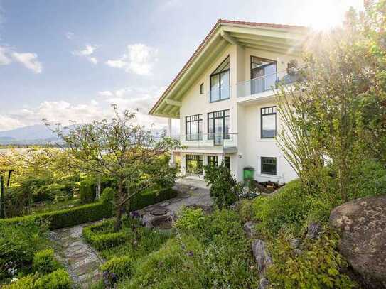 Luxusvilla in privilegierter Lage mit Blick über den Hopfensee