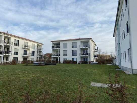 Neuwertige, barrierefreie 3-Zimmer-Komfortwohnung mit Balkon, Aufzug und Tiefgarage in Eckental