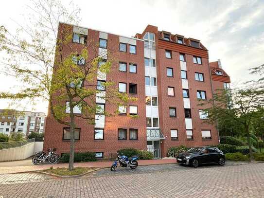 *H.-Langenhagen* ruhige 2-Zi.-Whg. mit EBK, TG-Stellplatz und Loggia