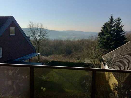 4 Zimmerwohnung mit großem Sonnenbalkon und Blick ins Ruhrtal!