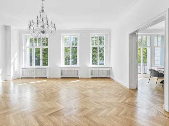 ELEGANTE STUCKALTBAU-WOHNUNG 
IN BESTER WESTBERLINER LAGE