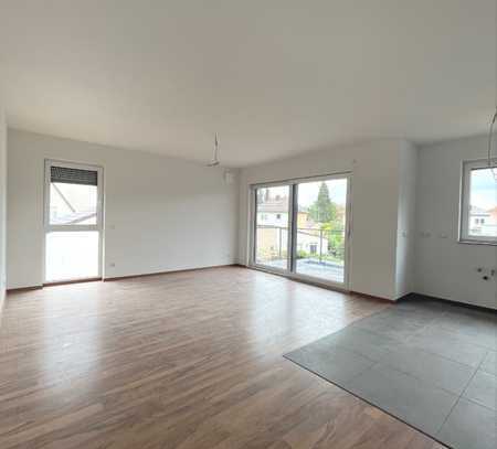 Familienfreundliche 4 Zimmer Wohnung mit Balkon und TG-Stellplatz in Flörsheim zu vermieten!