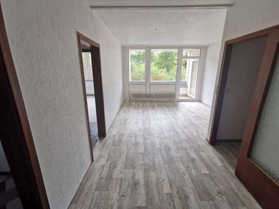 Schöne 2,5-Zimmer-Wohnung mit Balkon und Einbauküche in Sarstedt