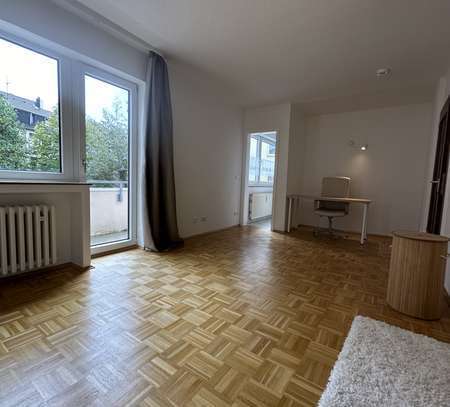 Singles und Studenten aufgepasst! Schicke u. zentrale 1-Raum Wohnung mit Balkon u. Einbauküche