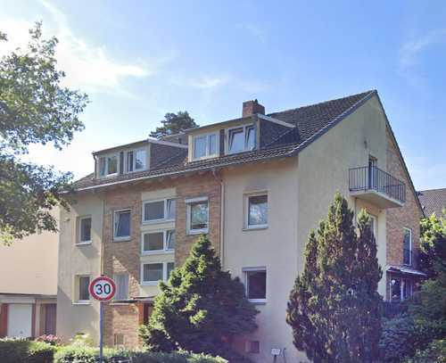 Direkt am Bürgerpark! moderne + renovierte 3 Zimmer-Whg. + Terrasse + Balkon + Garage.......