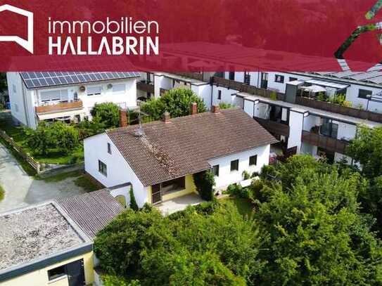 Viel Raum für die Familie - renovierungsbedürftiges Einfamilienhaus mit Garage