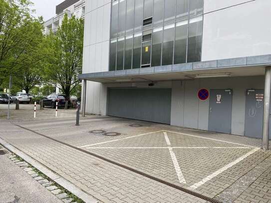 Motorradstellplatz in Parkgarage zu vermieten