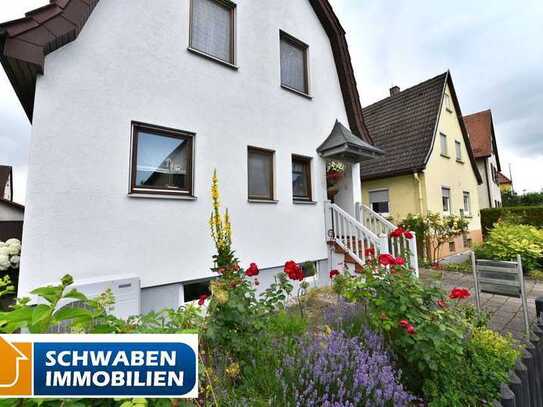 CHARMANT WOHNEN: Einfamilienhaus mit Garage und kleinem Garten in bester Lage Langenaus zu verkaufen