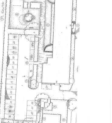 Sie suchen einen Einstellplatz in der Stadtmitte? Der Platz Nr.13 ist frei!