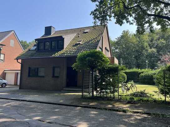 Freistehendes Einfamilienhaus in Krefeld Forstwald großer Garten