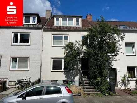 Sanierungsbedürftiges Reihenmittelhaus mit zwei Wohneinheiten in der Bahnhofsvorstadt