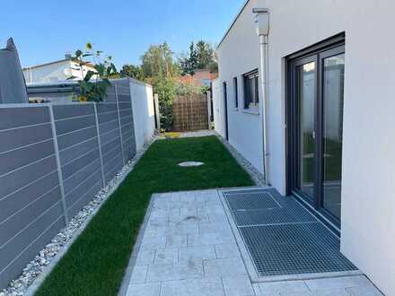 Neubau 5-Zimmer-Wohnung mit Garten