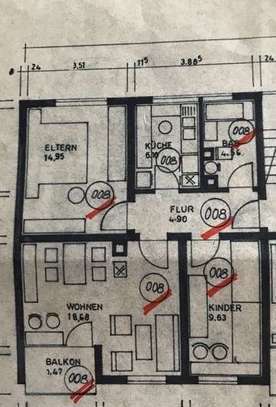 Vollständig renovierte Terrassenwohnung mit drei Zimmern und Balkon in Esslingen