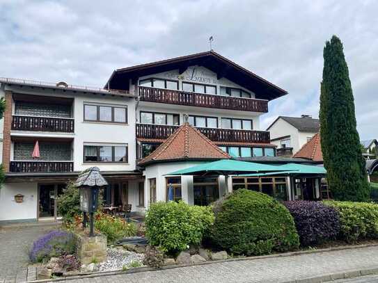 Historische Restaurant- und Pension-Immobilie in Bad Soden – Vielseitige Nutzungsmöglichkeit!