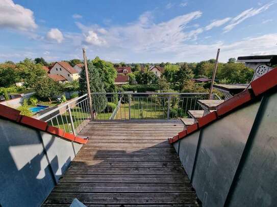 Traumhafte Maisonette-Wohnung im exclusiven Energiesparhaus mit Balkon inkl. Stellplatz