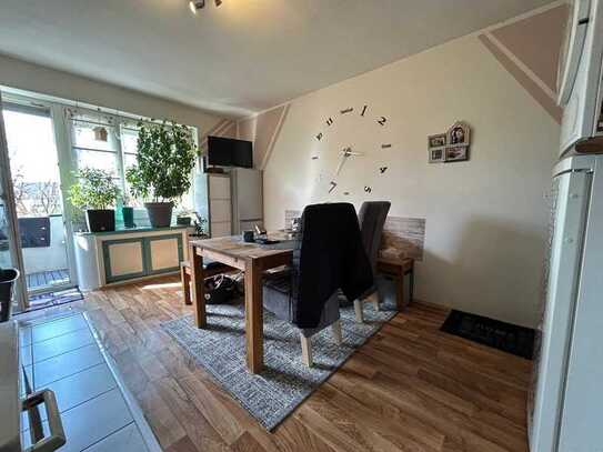 Helle 2-Zi.-Wohnung mit Westbalkon in Top-Lage von Pfersee – nahe der Wertach