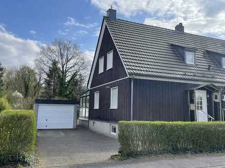 Großzügige Doppelhaushälfte mit Garten in der Finnensiedlung in Köln-Höhenhaus