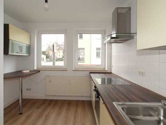 Schöne Single-WE mit neuem Laminat