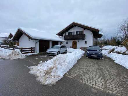 Wunderschönes Einfamilienhaus mit Einliegerwohnung in sehr ruhiger Lage in Rechtmehring / Hart