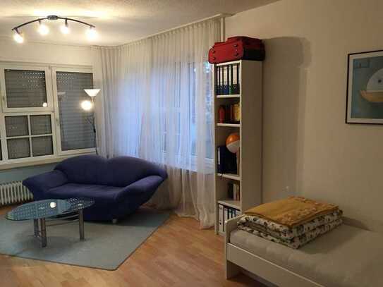 Möbl. Studenten WG-Zimmer 25 qm mit 2 Balkonen Karlsruhee