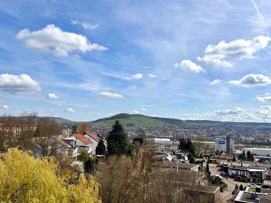 Traumhafte, möblierte Penthouse-Wohnung mit herrlichem Ausblick über Heilbronn