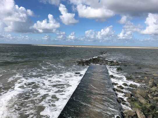 Gelegenheit: Wohnung mit Südbalkon - im Blick: Alter und Neuer Leuchtturm!