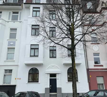 Düsseldorf-Bilk! Ruhige 3-Zi- Wohnung in saniertem Altbau - Terrasse