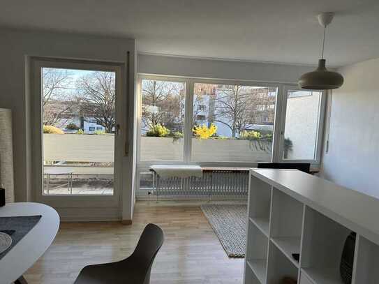 Sonnige, möblierte 1 1/2 Zimmer Wohnung mit Südbalkon in modernem Charme in Leinfelden