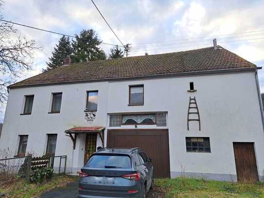 Bauernhaus mit großem Grundstück in Losheim-Rissenthal - ideal für Pferdeliebhaber und Sanierer