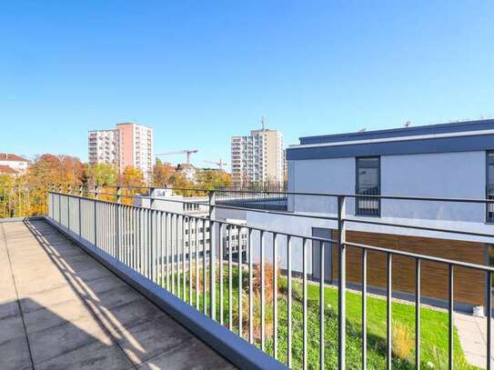 Attraktive 2-Zi-Penthouse-Wohnung auf 73m² inkl. Balkon, EBK, Badewanne!