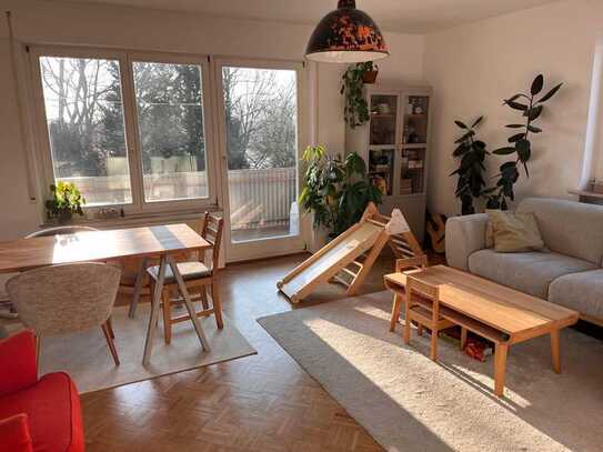 Helle 3-Zimmer-Wohnung mit großem Balkon in Nürnberg am Dutzendteich