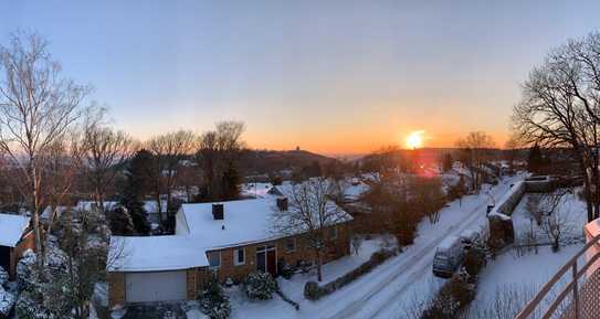 Moderne Mietwohnung mit 2 Balkonen und Tiefgaragenstellplatz in traumhafter Lage im Süden Dortmunds