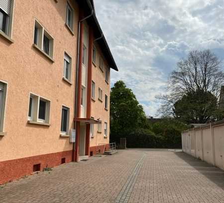 Kapitalanlage - 4 ZKB, ca. 88 qm Wfl., Balkon