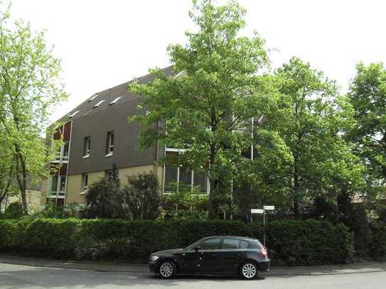 Stilvolle 4-Raum-Maisonette-Wohnung mit gehobener Innenausstattung mit Balkon in Rodgau